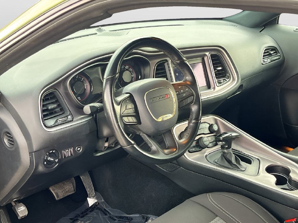2022 Dodge Challenger photo 9 of 30