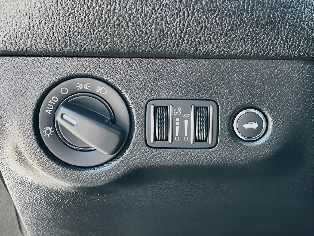 2023 Dodge Challenger photo 10 of 33