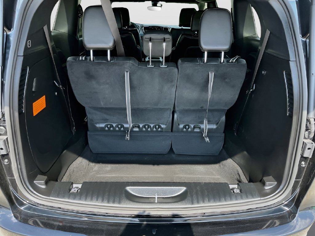 2026 Chrysler Pacifica photo 25 of 33