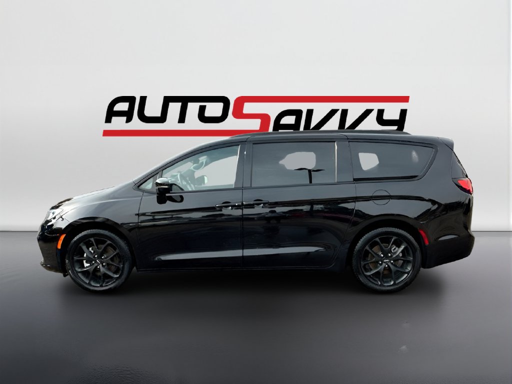 2025 Chrysler Pacifica photo 4 of 34