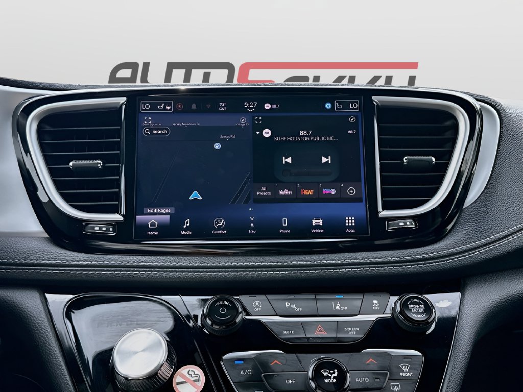 2025 Chrysler Pacifica photo 15 of 34