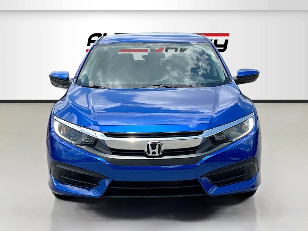 2018 Honda Civic photo 2 of 29
