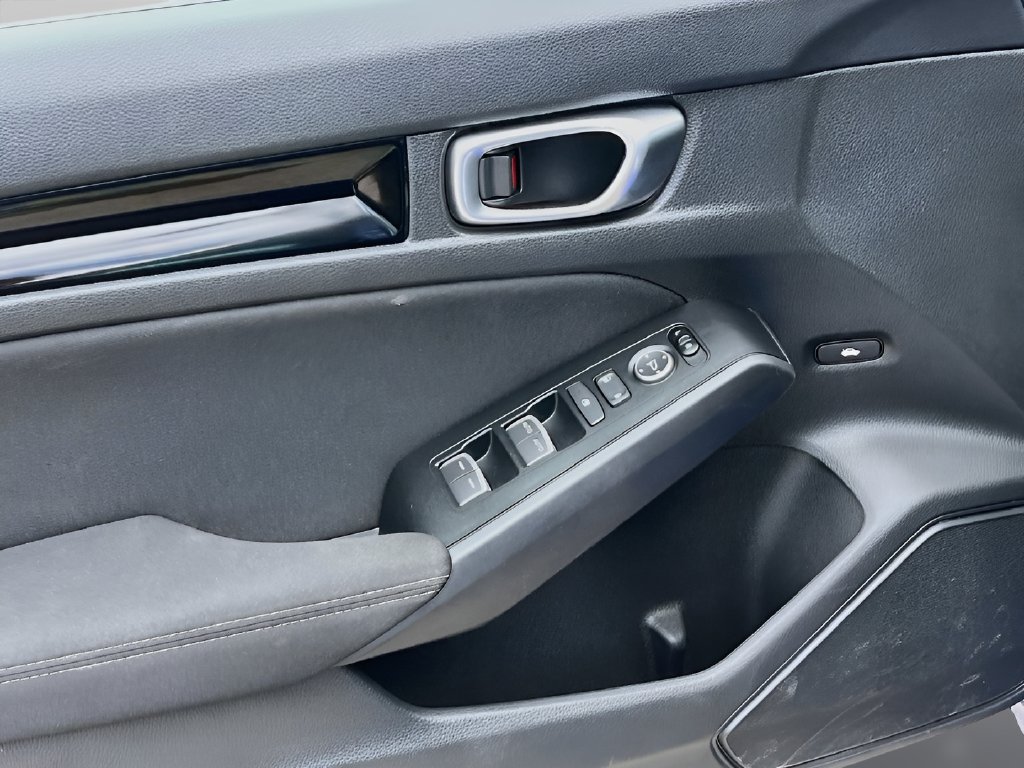 2024 Honda Civic photo 17 of 31