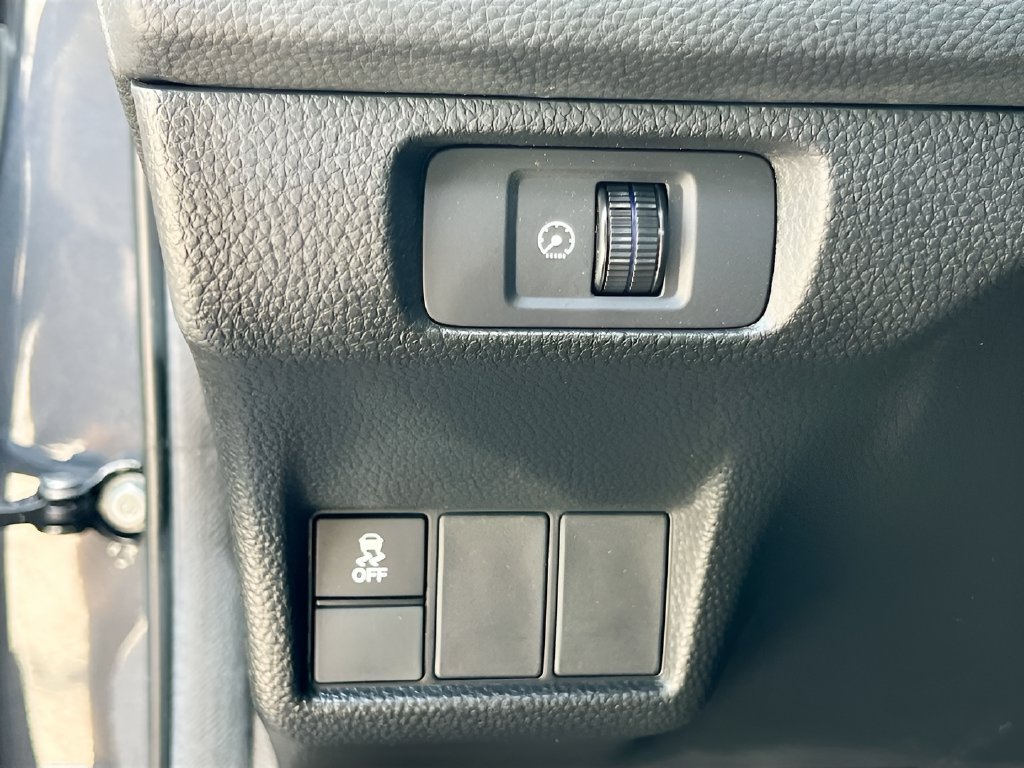 2025 Honda Civic Hybrid photo 10 of 33
