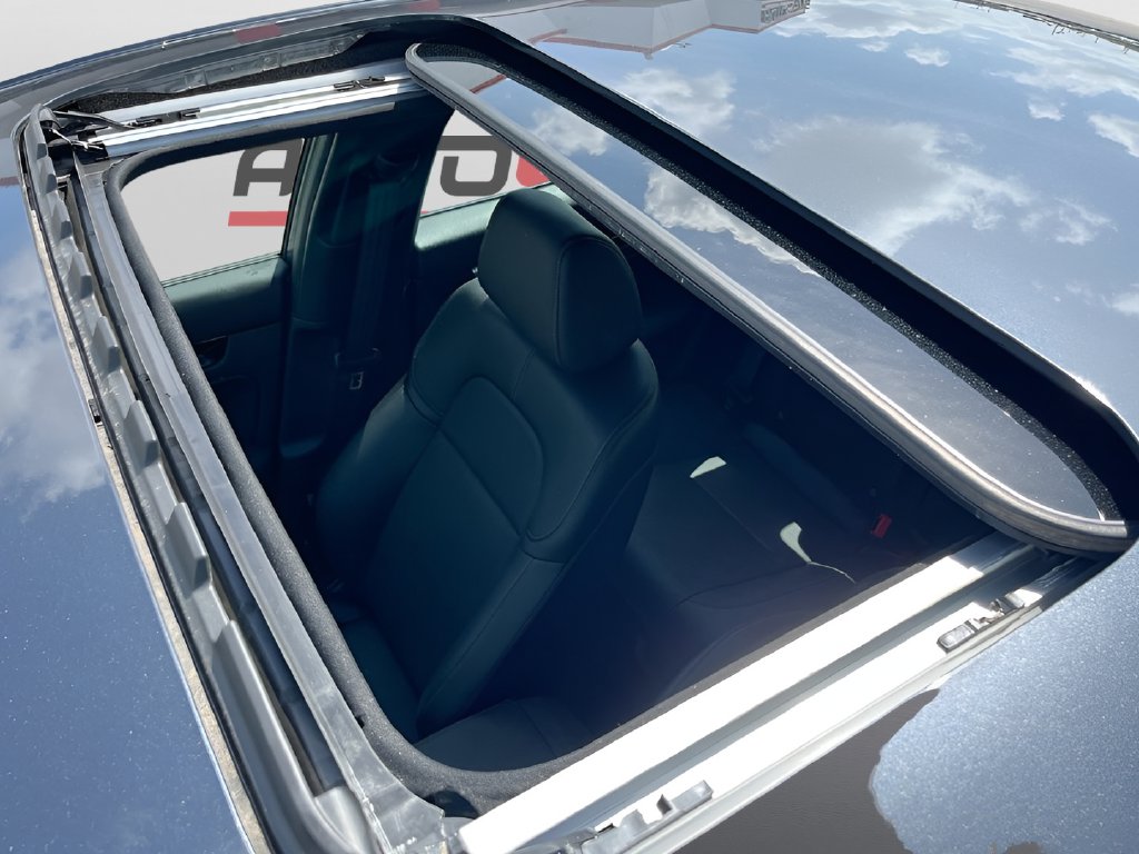 2025 Honda Civic Hybrid photo 23 of 33