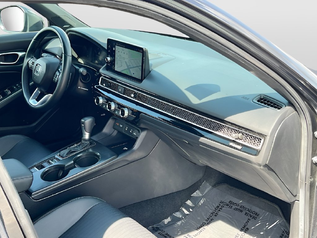 2025 Honda Civic Hybrid photo 30 of 33