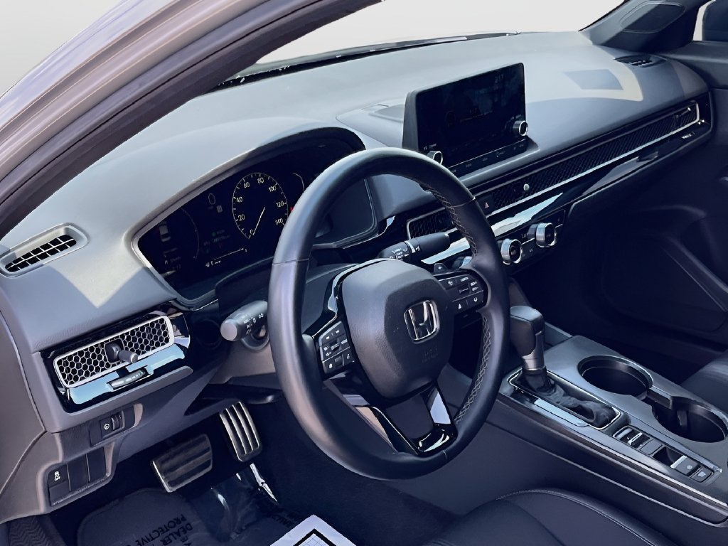 2026 Honda Civic Hybrid photo 9 of 32