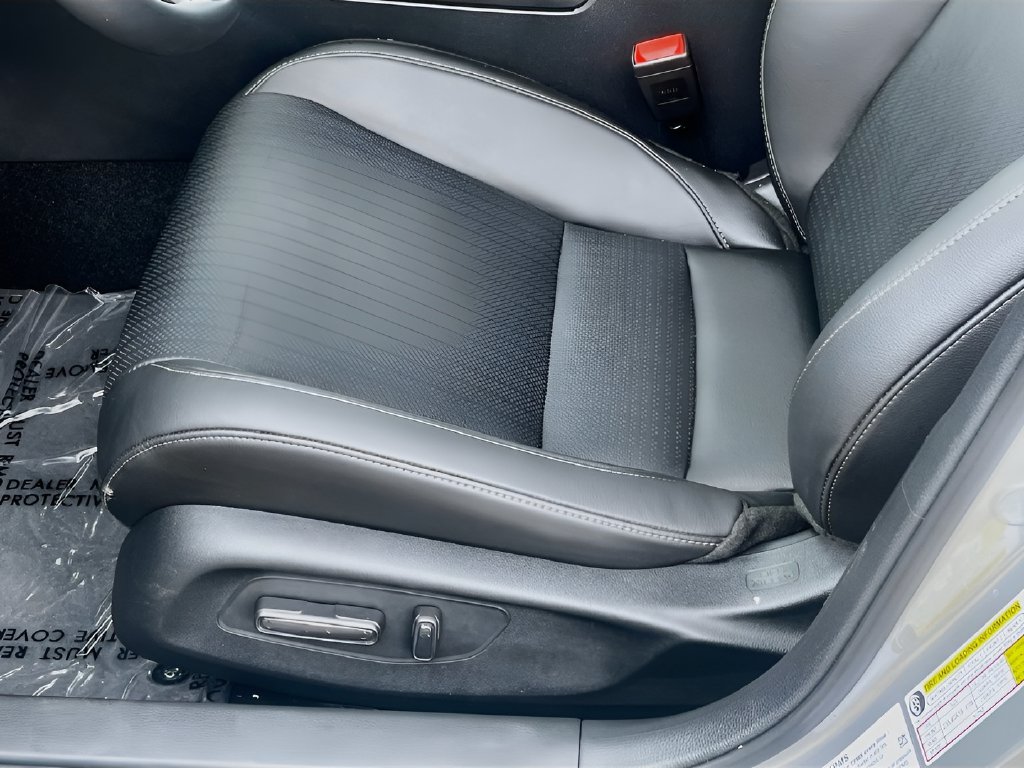 2026 Honda Civic Hybrid photo 20 of 34
