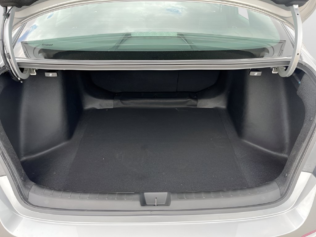 2026 Honda Civic Hybrid photo 27 of 34