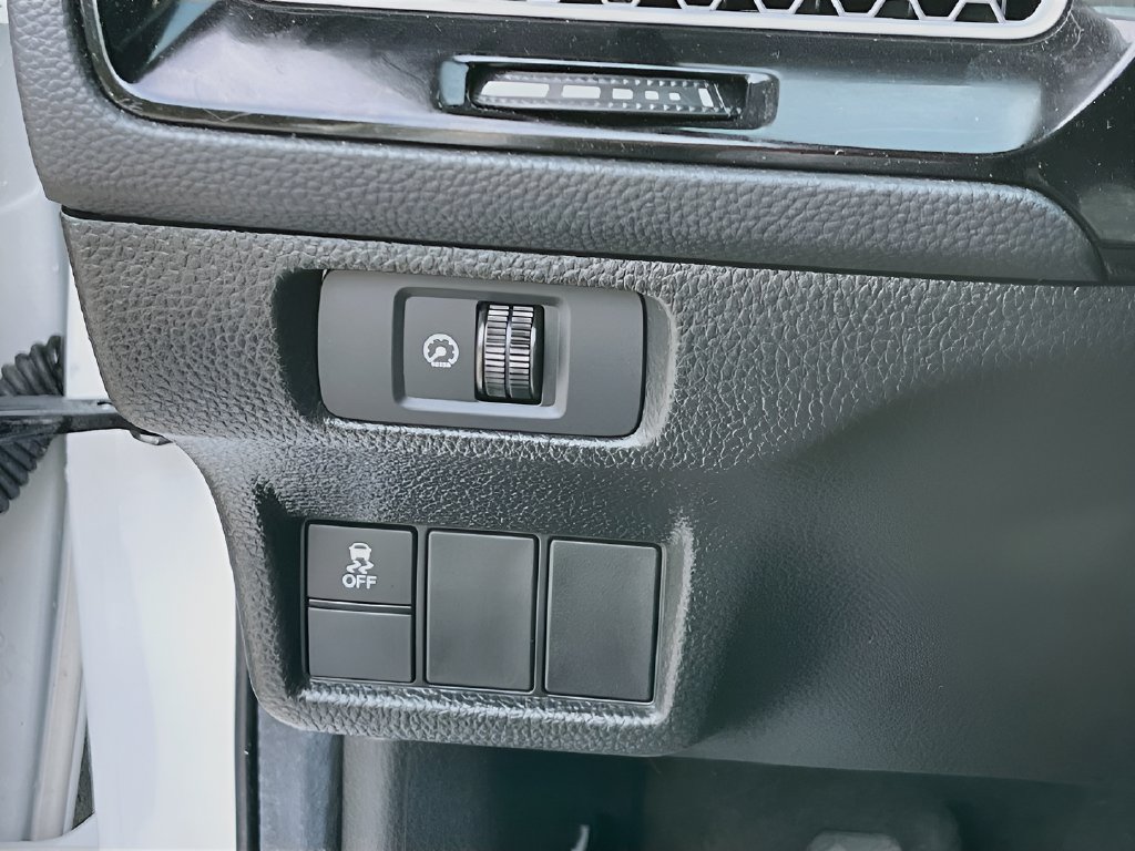 2025 Honda Civic Hybrid photo 10 of 31