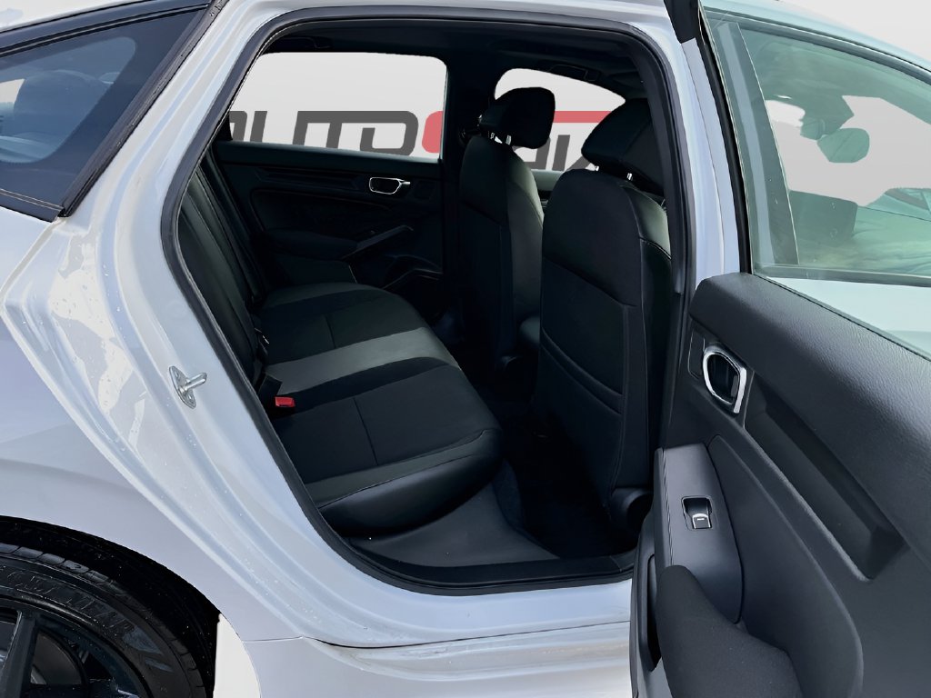 2025 Honda Civic Hybrid photo 26 of 31