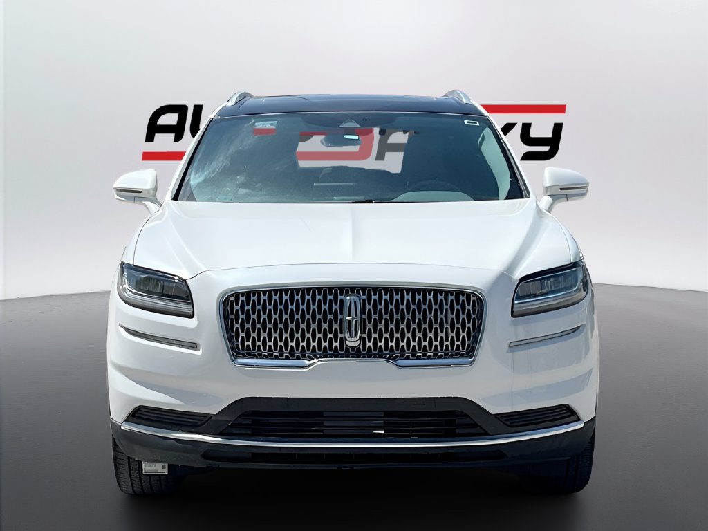 2022 Lincoln Nautilus photo 2 of 33