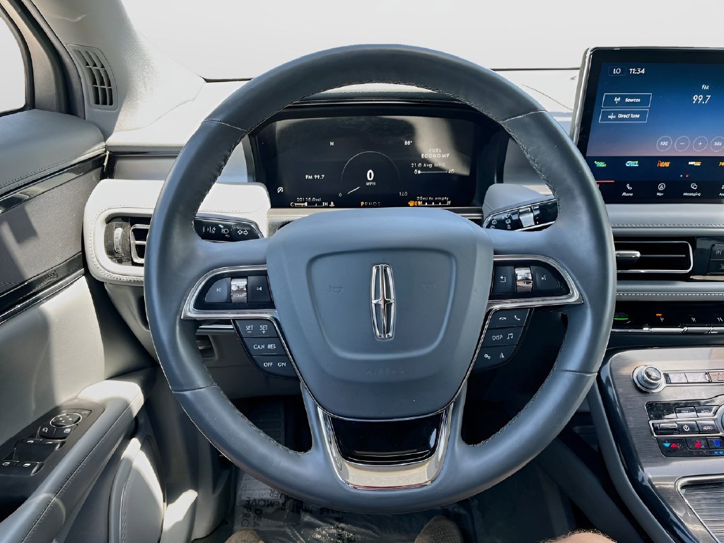 2022 Lincoln Nautilus photo 11 of 33
