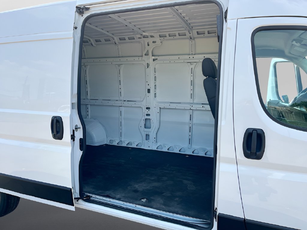 2024 Ram ProMaster 2500 photo 28 of 29