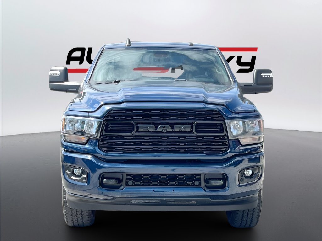 2024 Ram 2500 photo 2 of 32