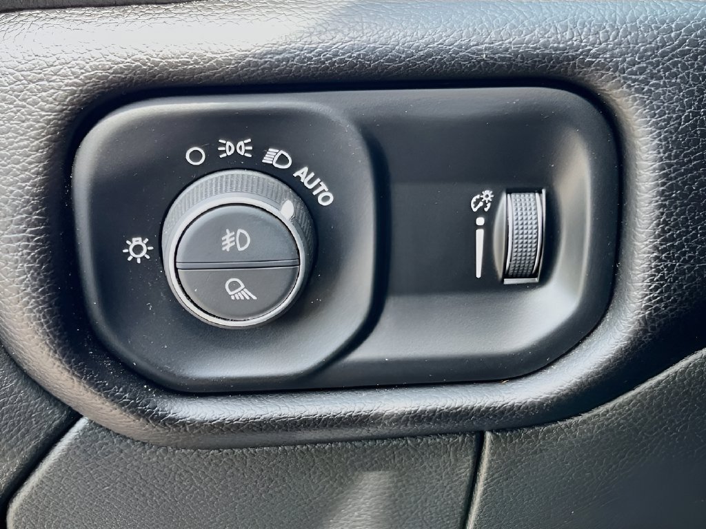 2024 Ram 2500 photo 10 of 32
