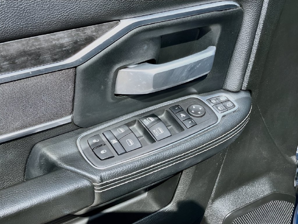 2024 Ram 2500 photo 18 of 32