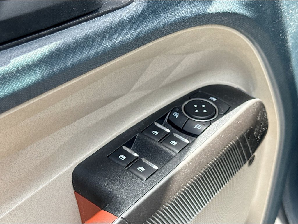 2025 Ford Maverick photo 18 of 32