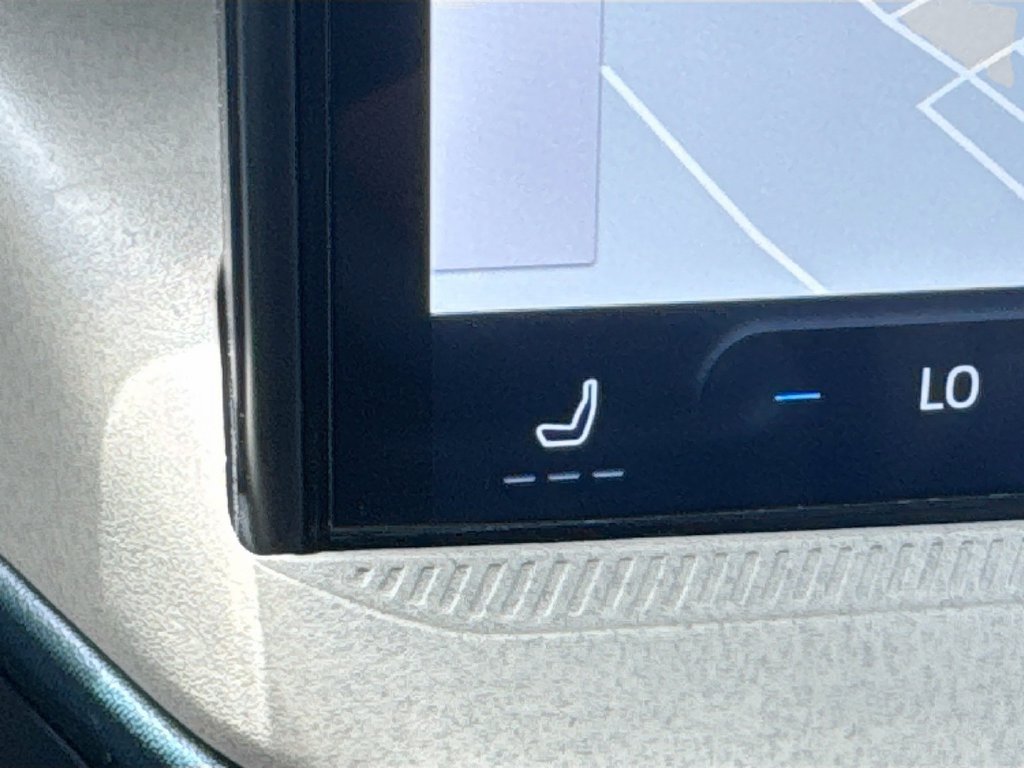 2025 Ford Maverick photo 21 of 32
