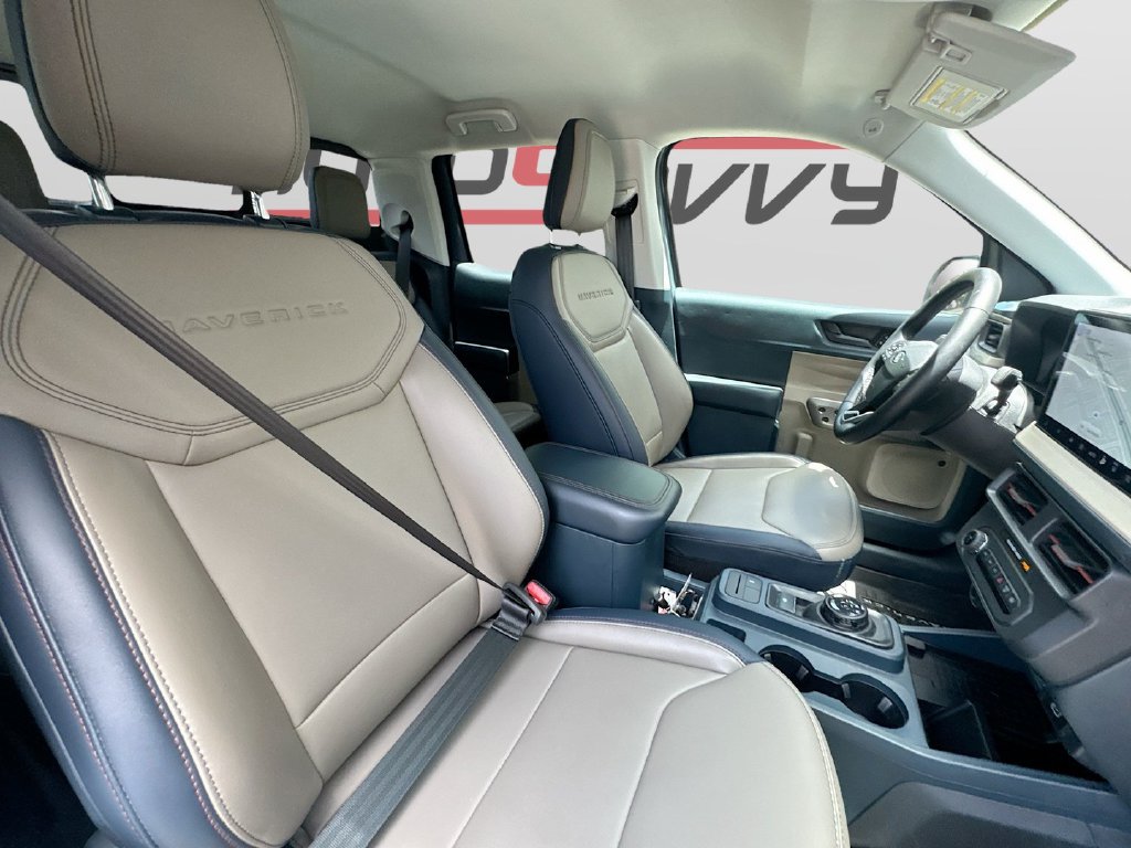 2025 Ford Maverick photo 29 of 32