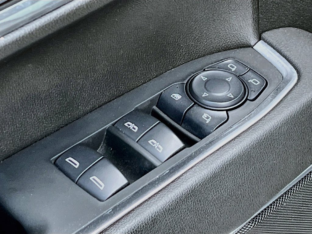 2024 Chevrolet Silverado 1500 photo 18 of 33