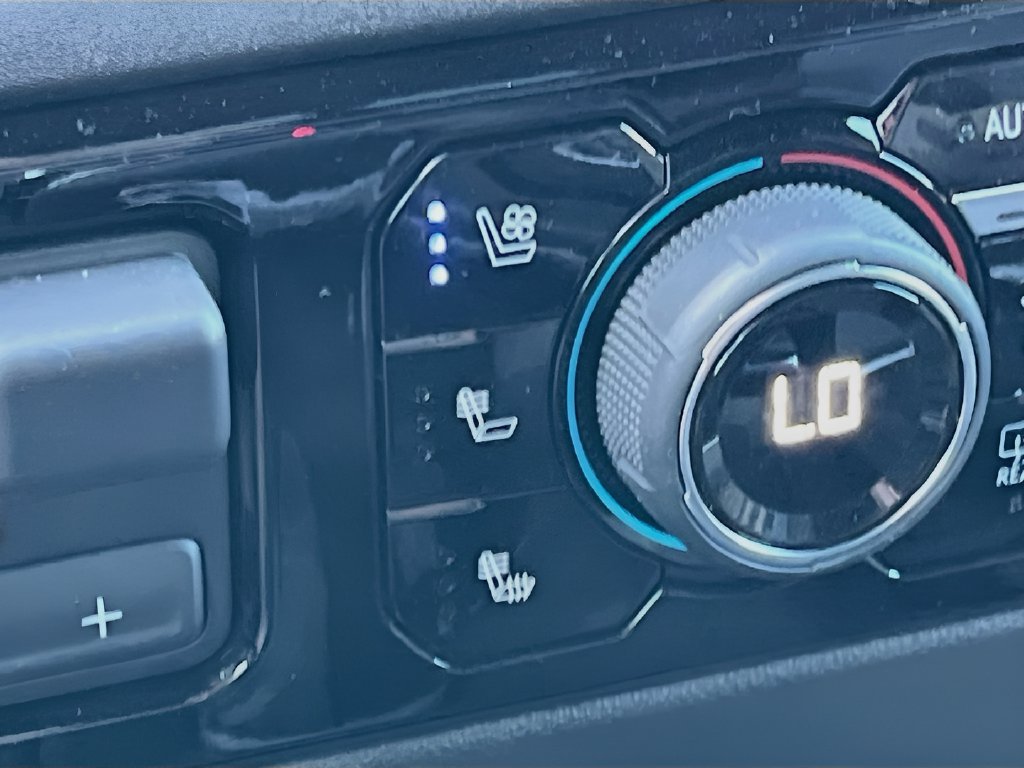 2025 Chevrolet Silverado 1500 photo 21 of 34