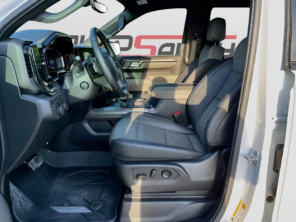 2025 Chevrolet Silverado 1500 photo 22 of 34