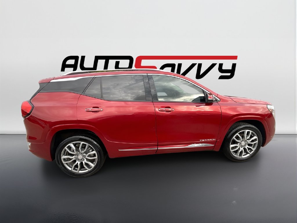 2024 GMC Terrain photo 8 of 33