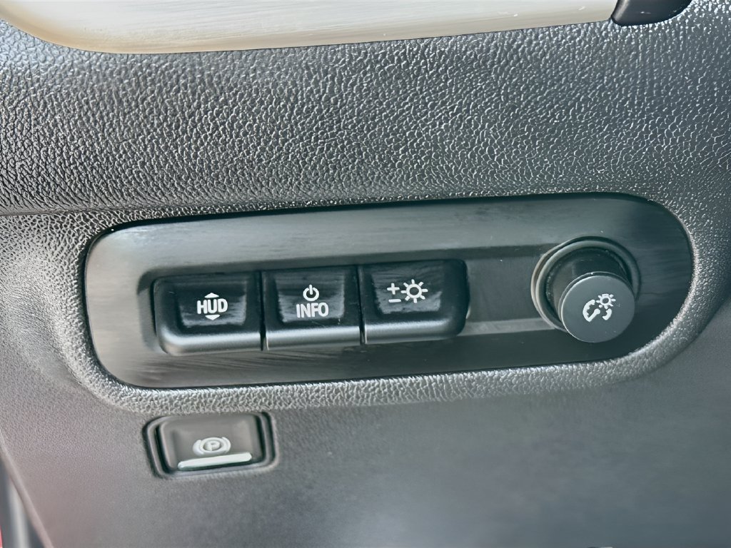 2024 GMC Terrain photo 10 of 33
