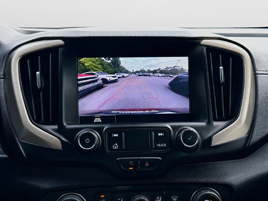 2024 GMC Terrain photo 14 of 33