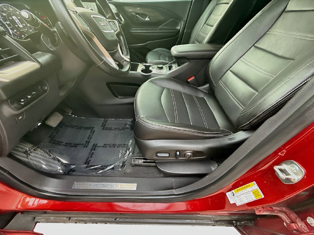 2024 GMC Terrain photo 20 of 33