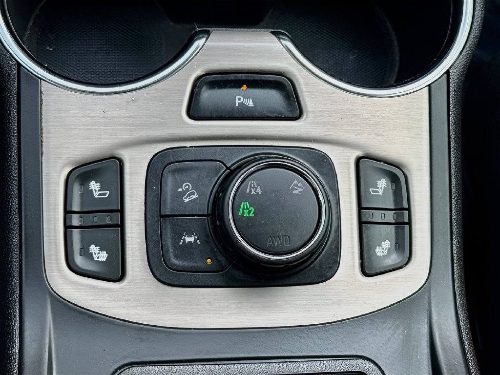 2024 GMC Terrain photo 21 of 33