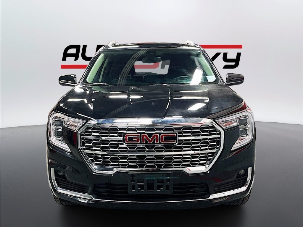 Used 2024 Ebony Twilight Metallic GMC Denali image 2
