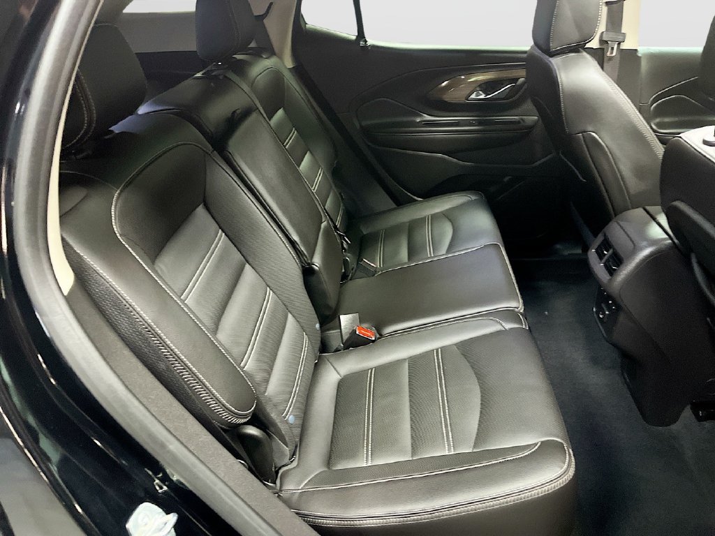 Used 2024 Ebony Twilight Metallic GMC Denali image 29