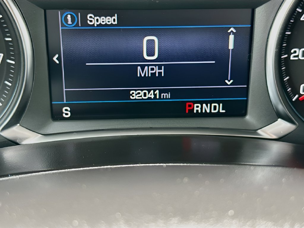 2023 Chevrolet Equinox photo 12 of 31