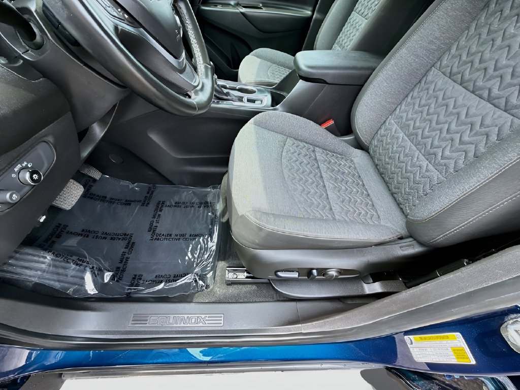 2023 Chevrolet Equinox photo 18 of 31