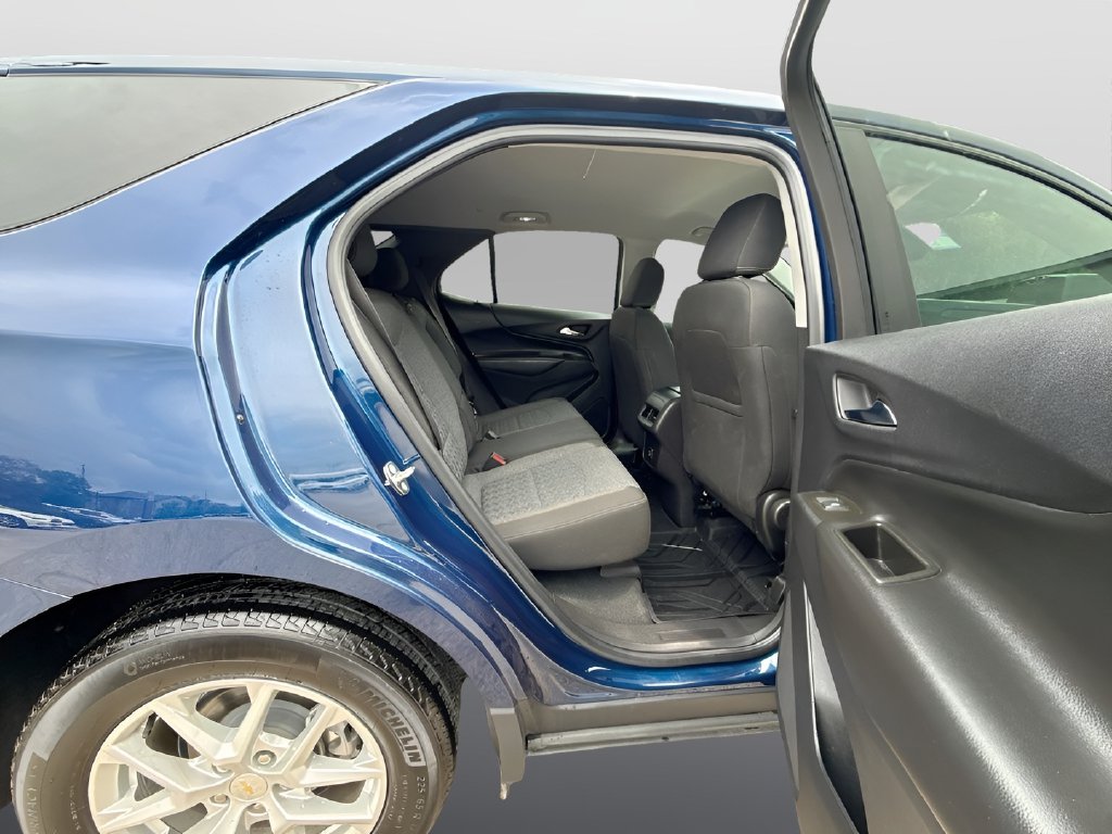 2023 Chevrolet Equinox photo 26 of 31