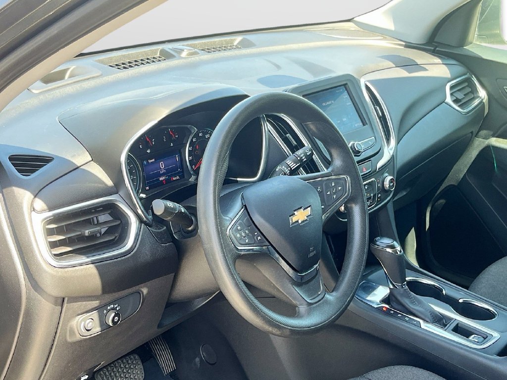 2021 Chevrolet Equinox photo 9 of 30