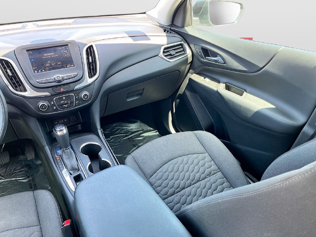 2021 Chevrolet Equinox photo 21 of 30