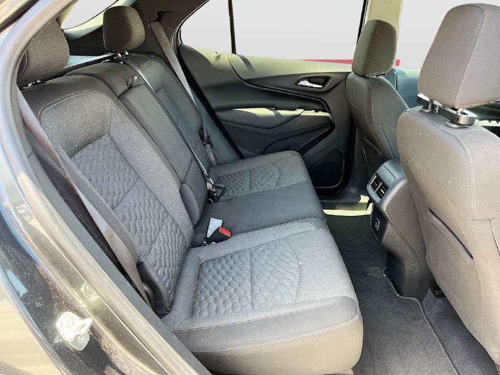 2021 Chevrolet Equinox photo 25 of 30