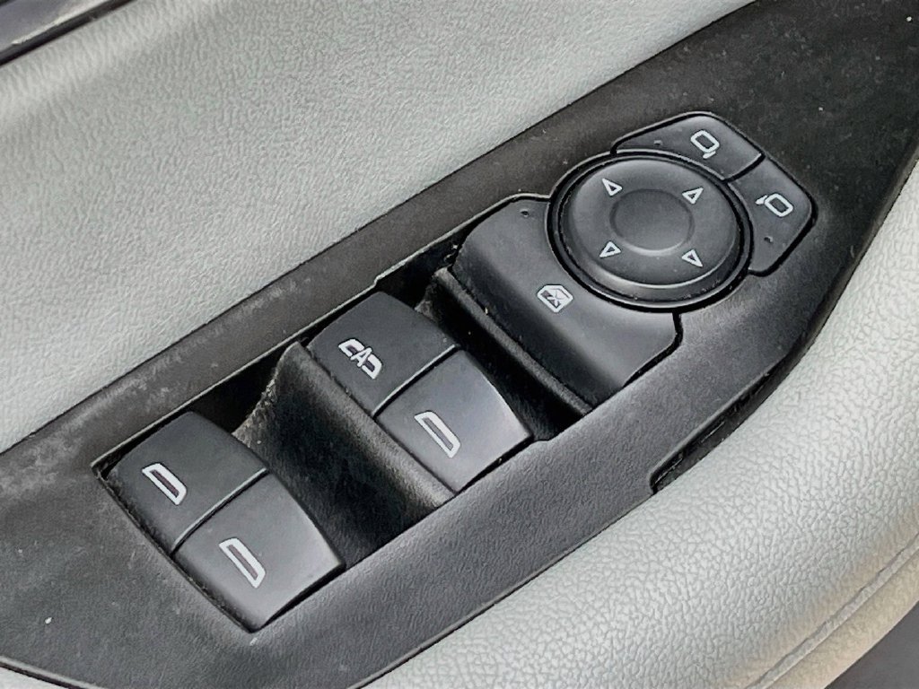 2021 Chevrolet Blazer photo 17 of 31