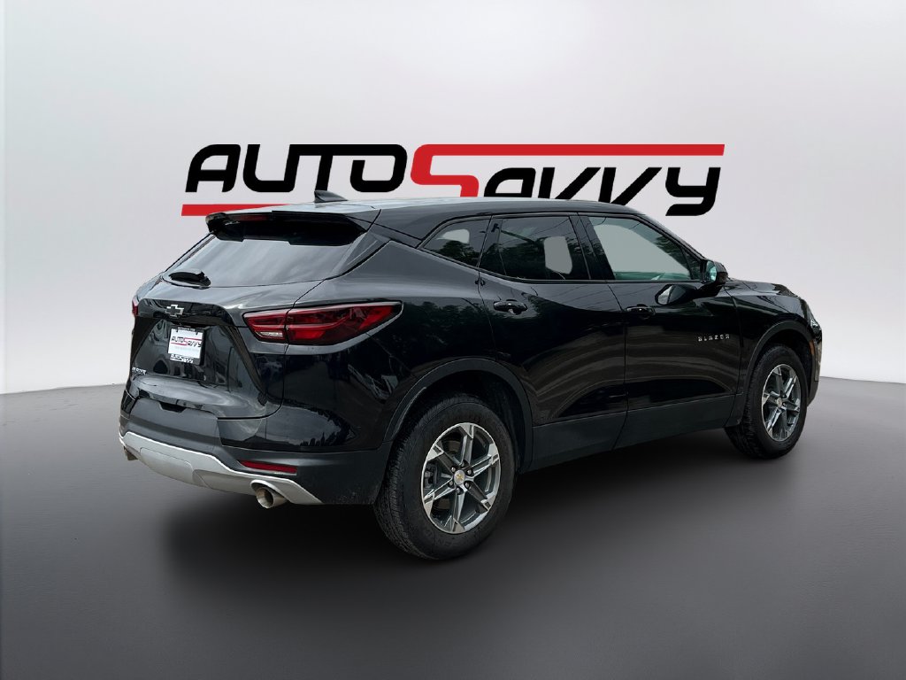 2023 Chevrolet Blazer photo 5 of 18