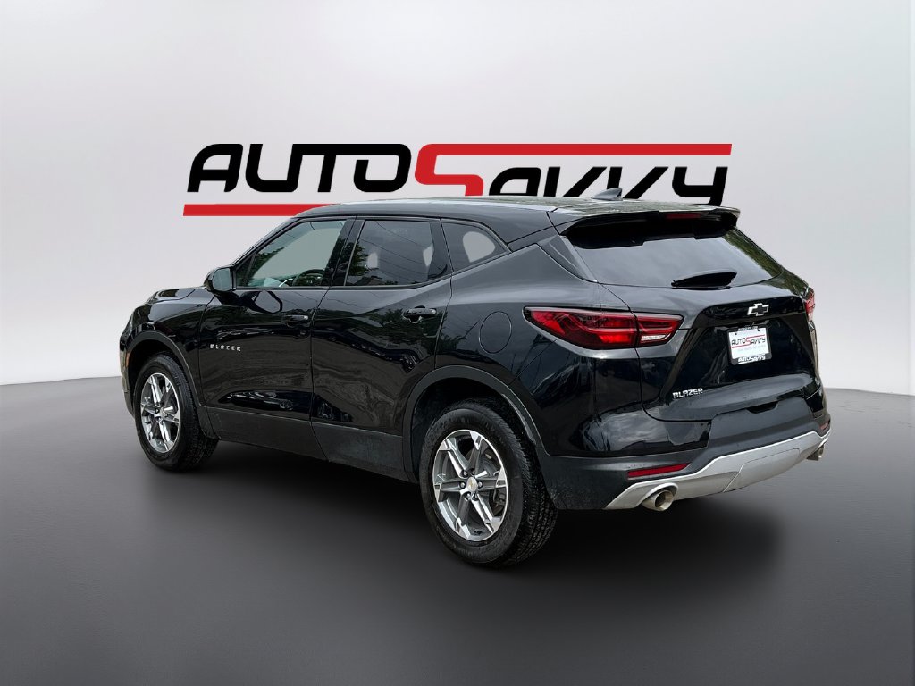 2023 Chevrolet Blazer photo 7 of 18