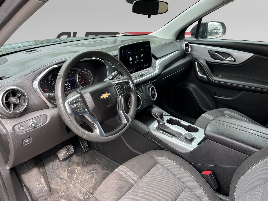 2023 Chevrolet Blazer photo 10 of 18