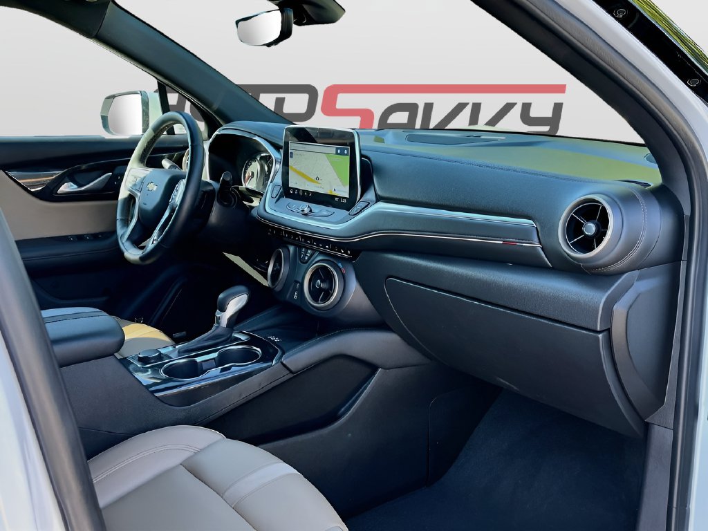 2024 Chevrolet Blazer photo 31 of 34