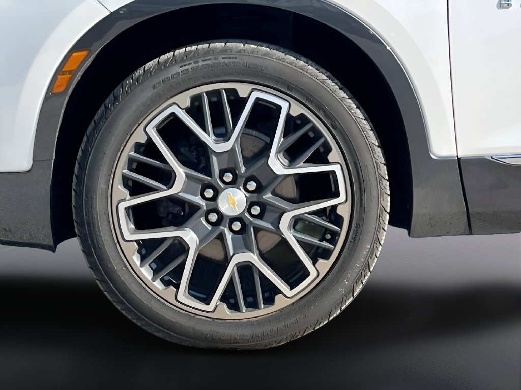 2024 Chevrolet Blazer photo 33 of 34