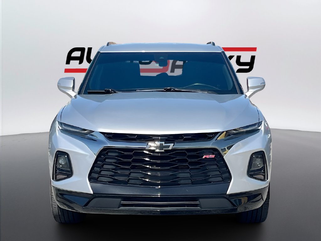 2022 Chevrolet Blazer photo 2 of 32