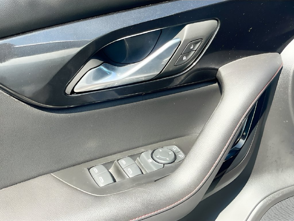 2022 Chevrolet Blazer photo 18 of 32