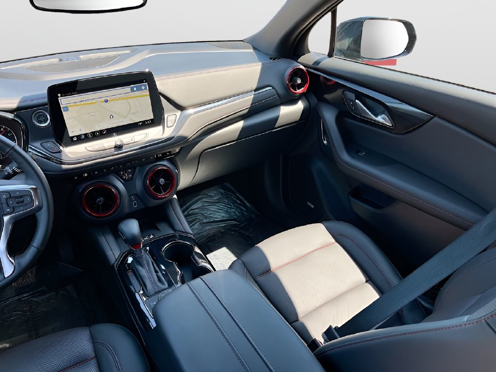 2024 Chevrolet Blazer photo 25 of 34