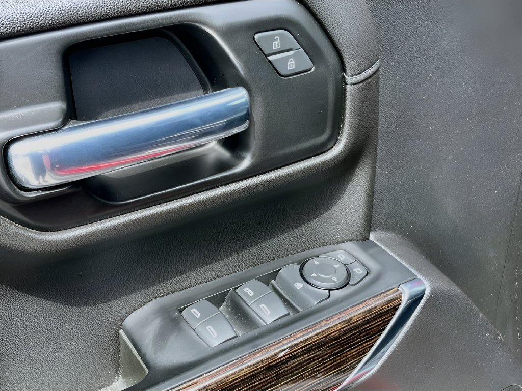 2021 GMC Sierra 1500 photo 17 of 33